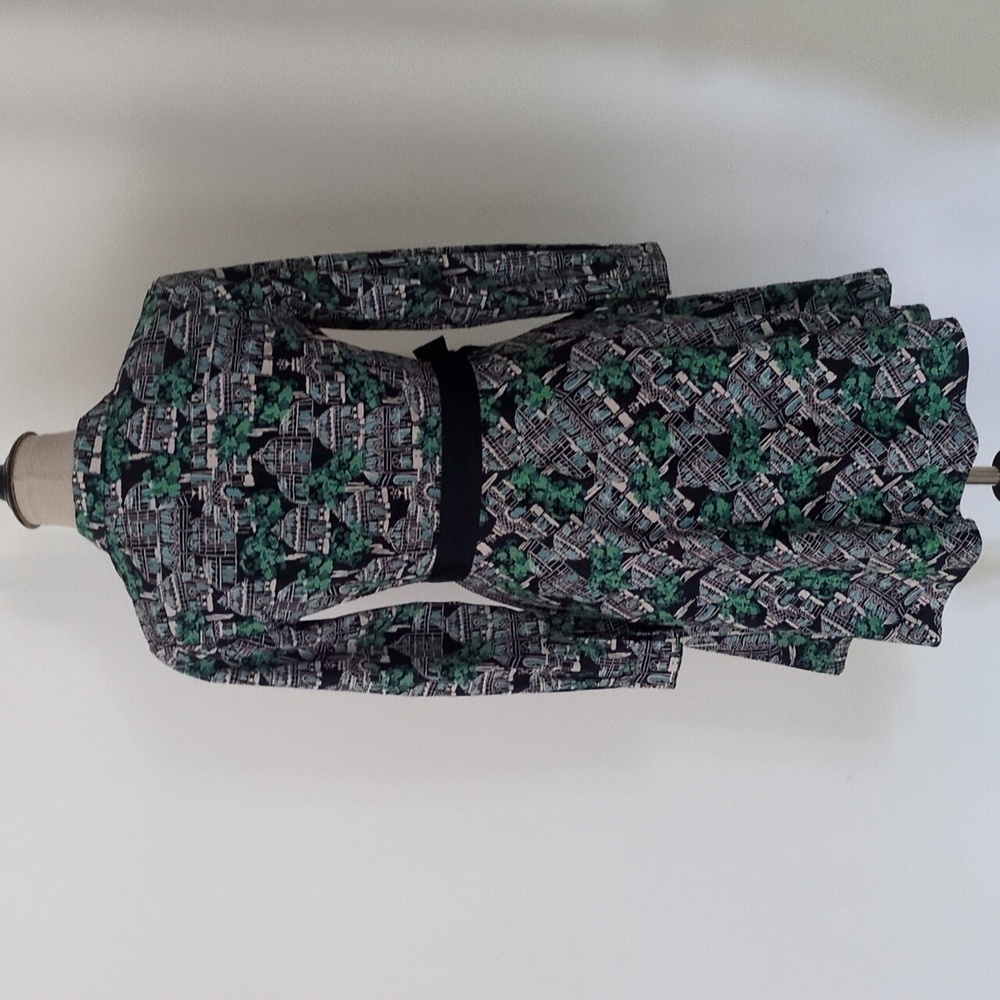 Boden Sharp Green and Navy Patterned Dress - Picture 4 of 10